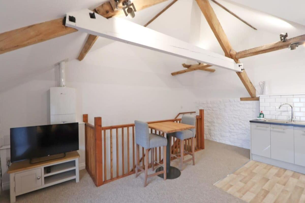 The Stable- Hopewell Villa บริสตอล ภายนอก รูปภาพ